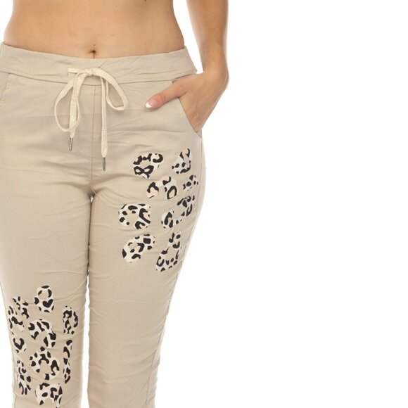 Beige Cheetah Detail stretchable pant with Pockets - Picture 3 of 5